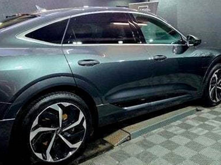 Audi Q8 e-tron 55 S-line Sportback quattro