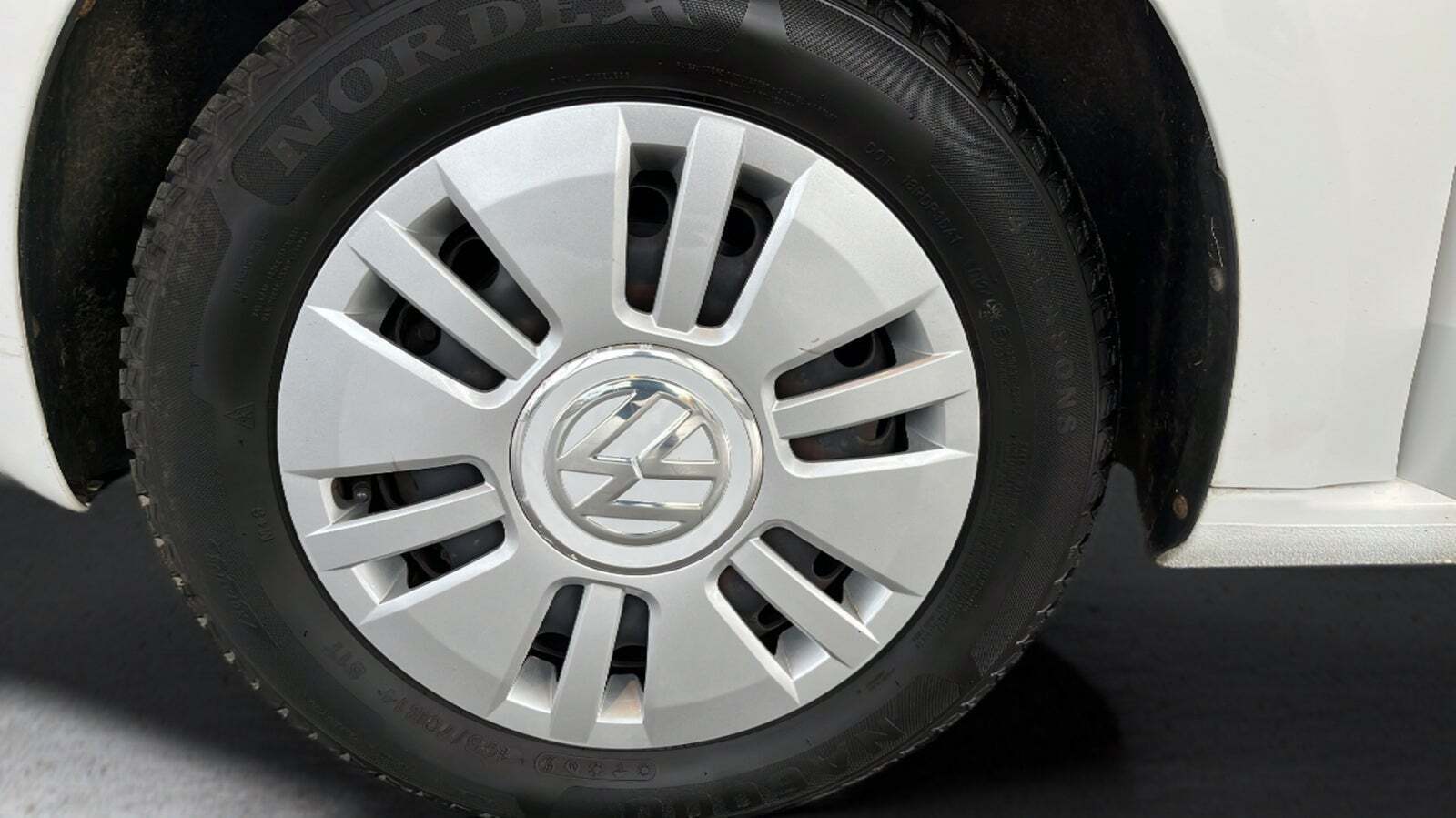 Hvid VW UP! fra 2013