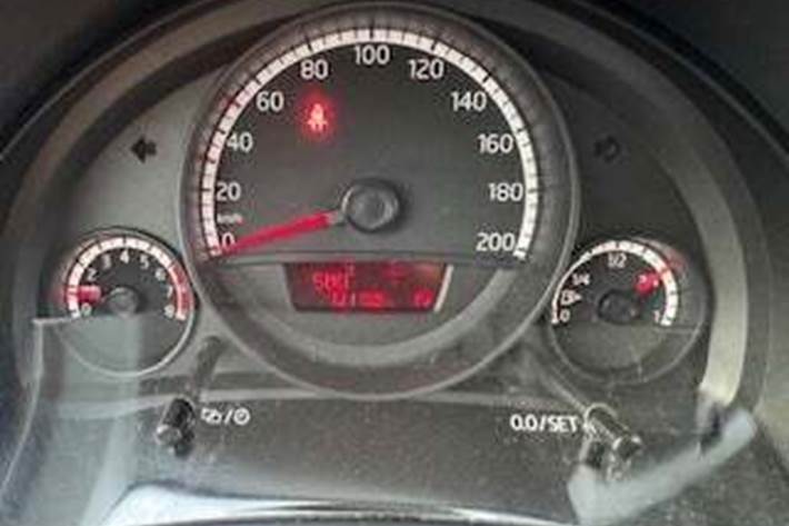 Rød VW UP! fra 2016