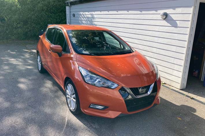 Orange Nissan Micra fra 2017