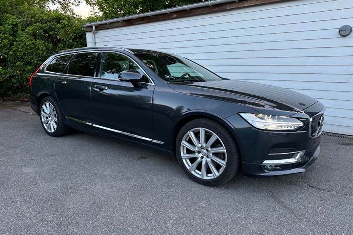 Grå Volvo V90 fra 2018