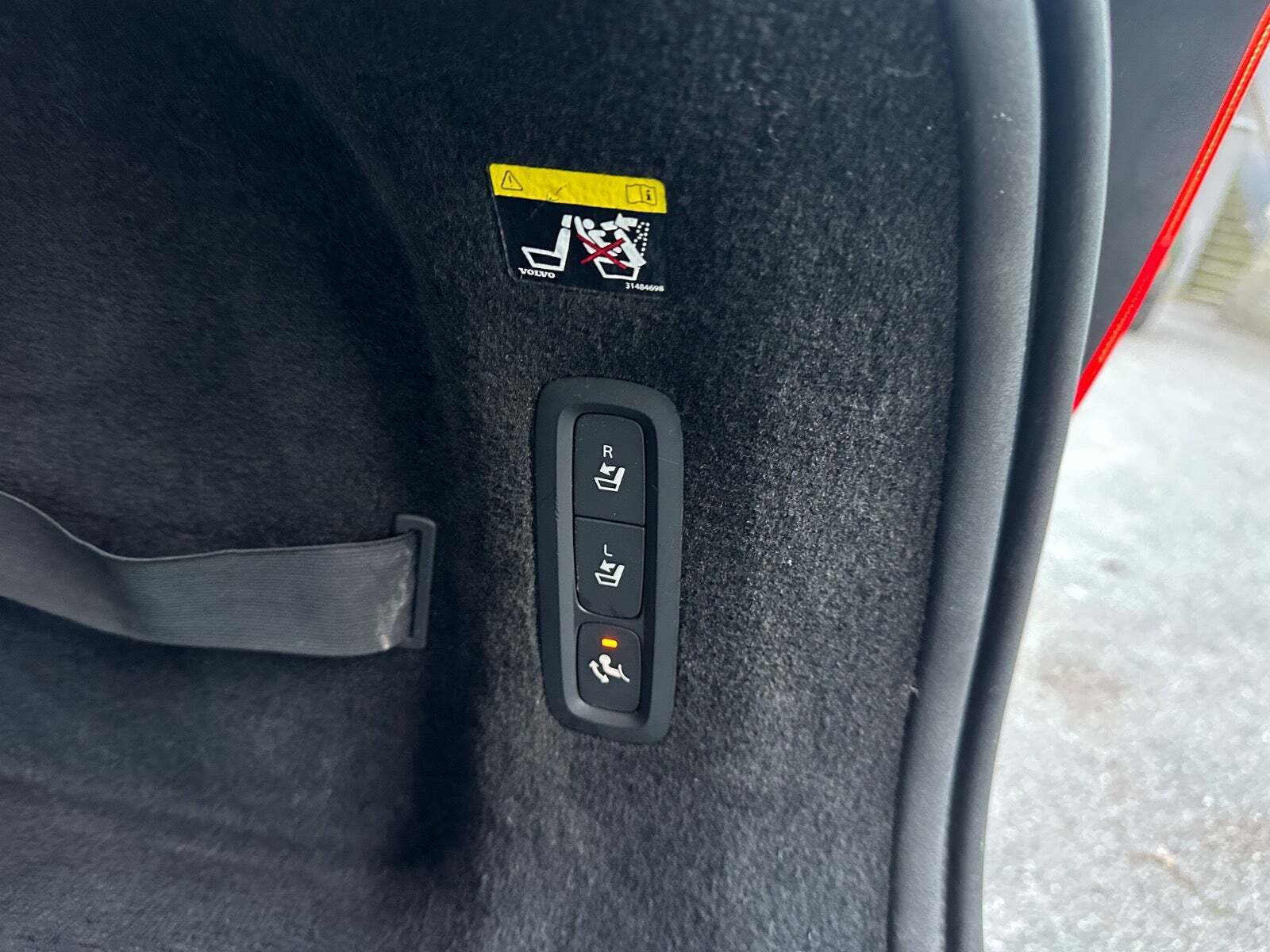 Grå Volvo V90 fra 2018