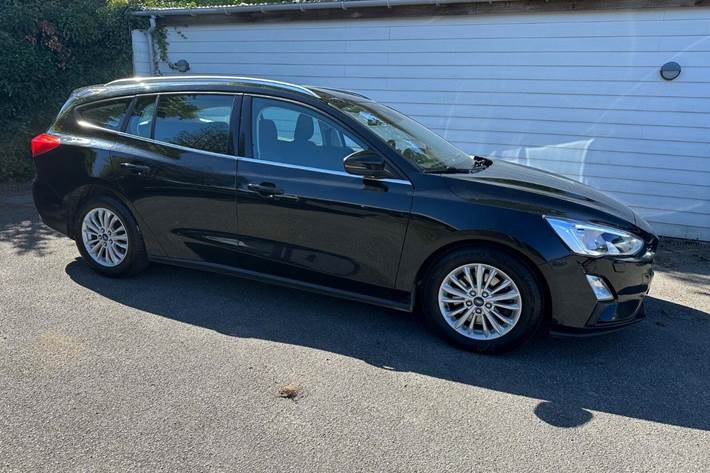 Sort Ford Focus fra 2019