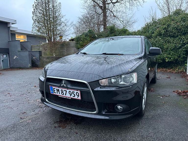 Mitsubishi Lancer 1,8 Instyle SportBack