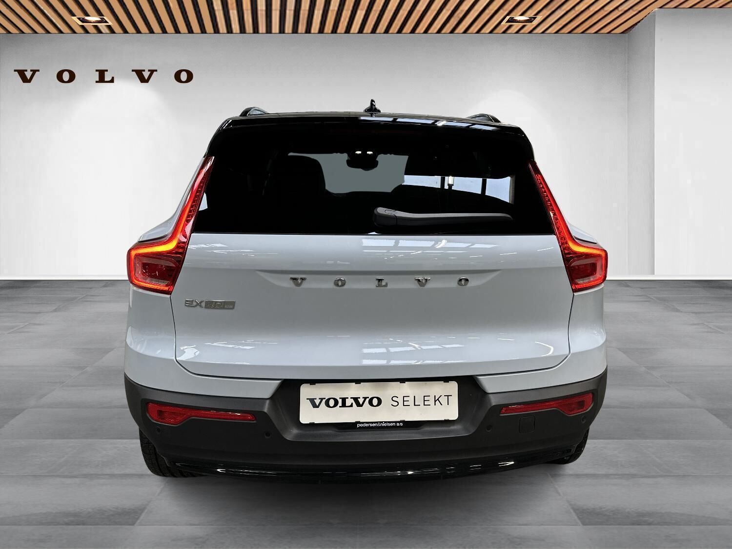 Volvo EX40 Single Motor Extended Range Ultra 252HK 5d Aut.