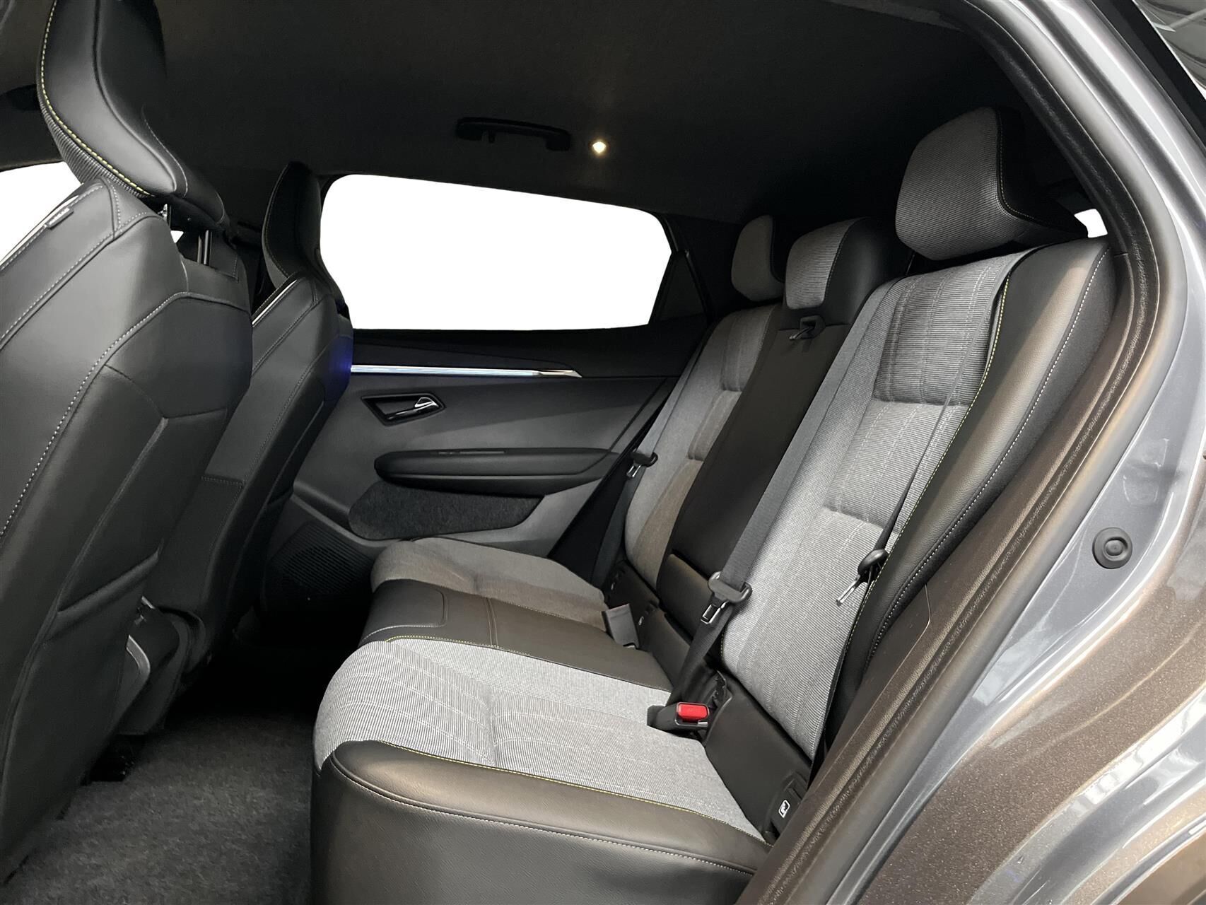 Grå Renault Scénic fra 2025