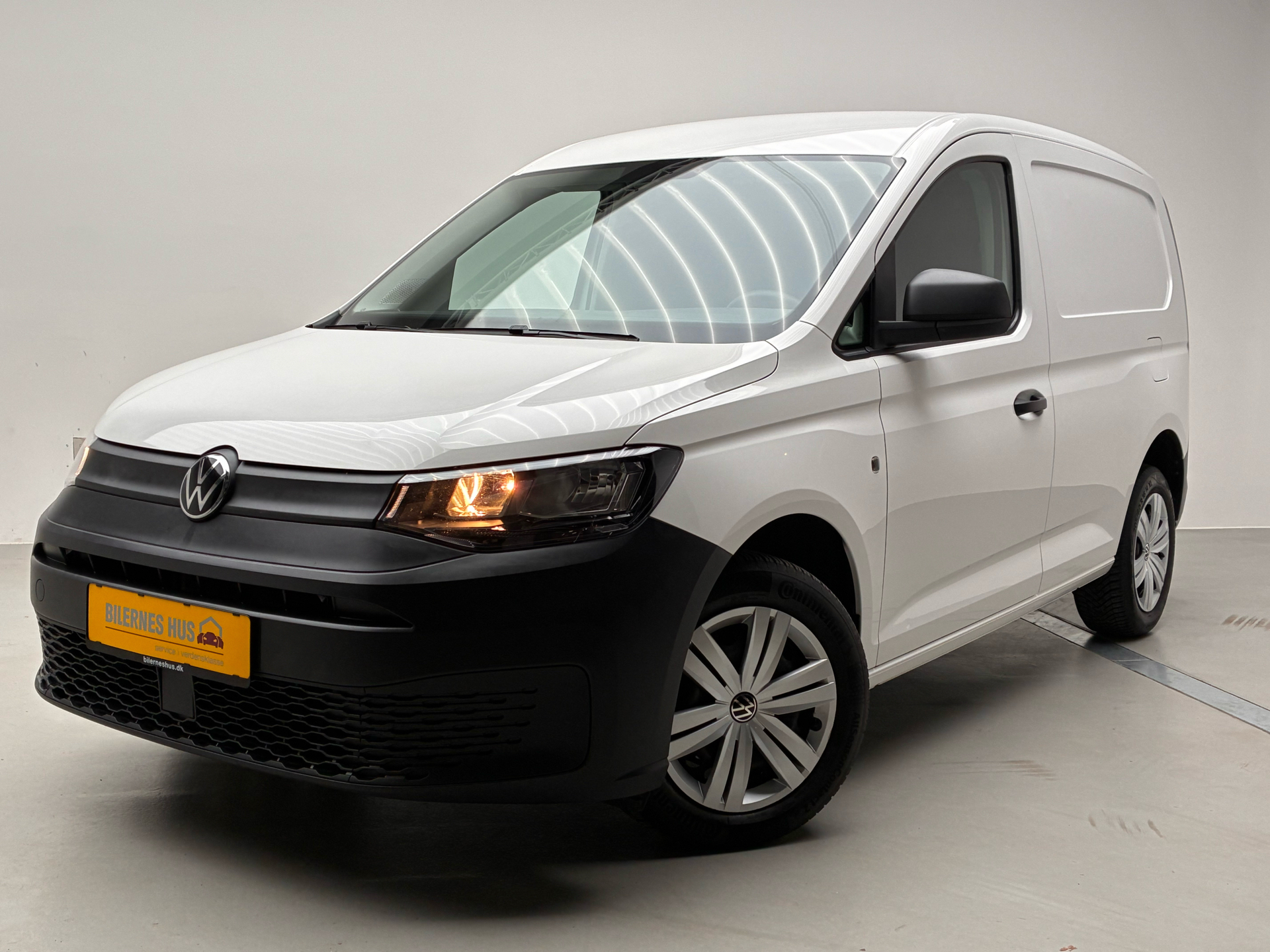 Hvid VW Caddy Cargo fra 2022