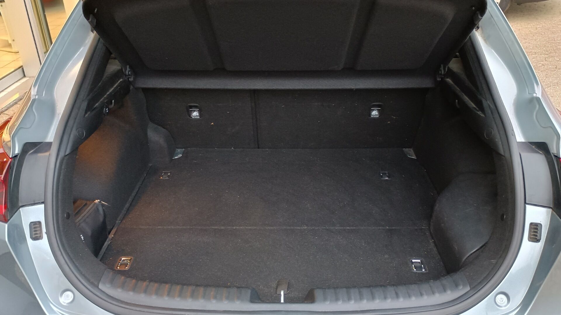 Sølv Kia XCeed fra 2021