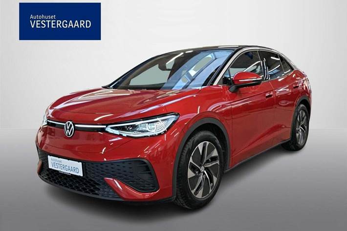 Rød VW ID.5 fra 2025 set udefra