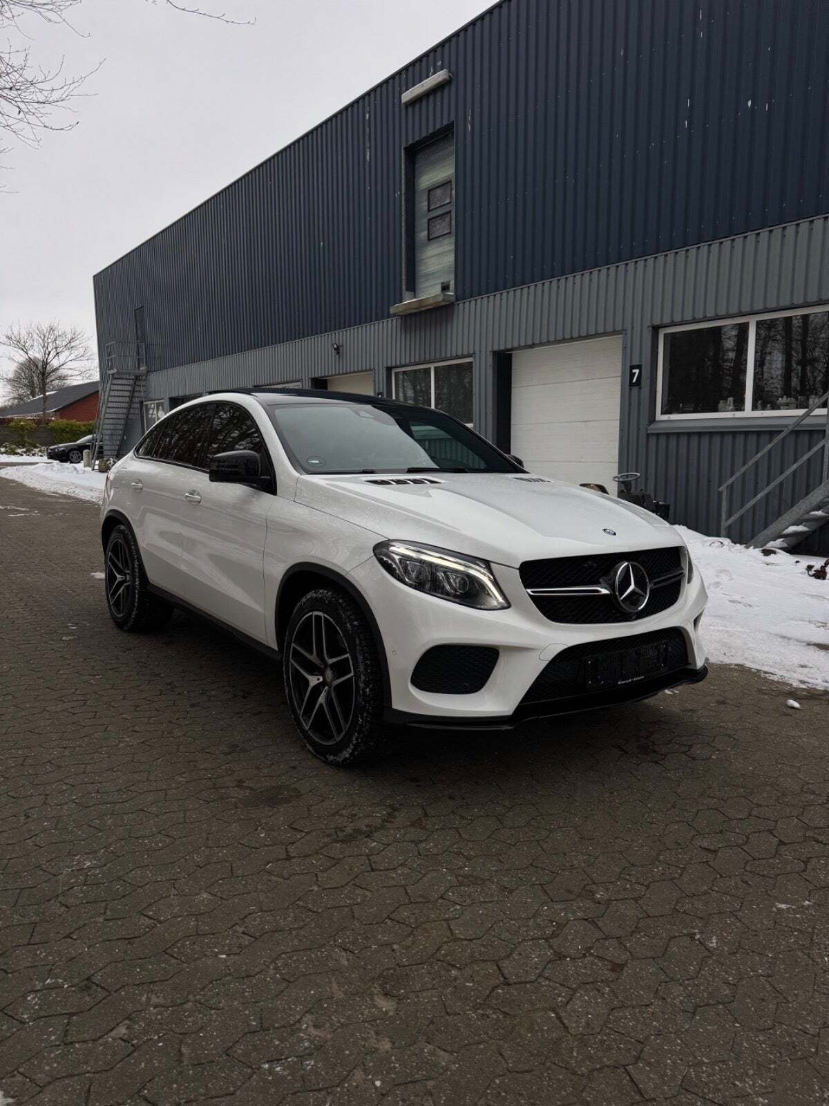 Hvid Mercedes GLE350 d fra 2016