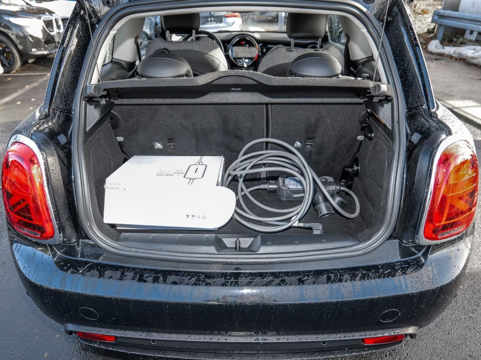 Sort Mini Cooper SE fra 2023