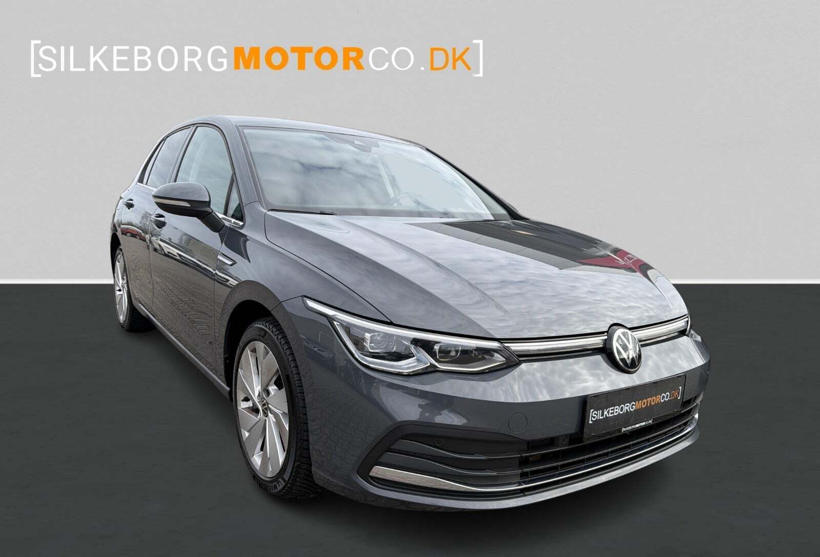 VW Golf VIII 1,5 eTSi 150 Style DSG