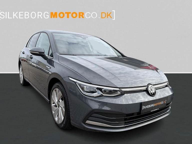 VW Golf VIII 1,5 eTSi 150 Style DSG