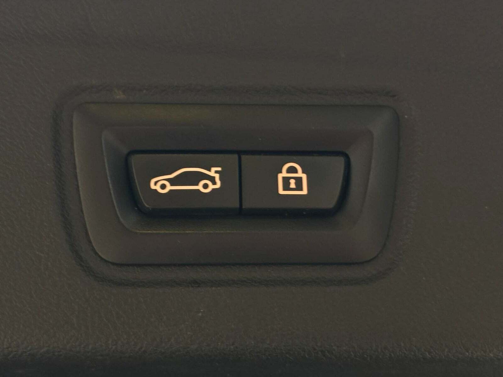 Grøn BMW i4 fra 2023