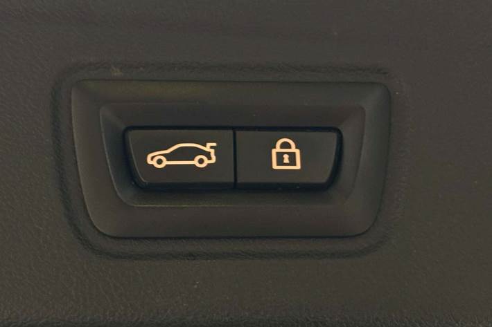 Grøn BMW i4 fra 2023