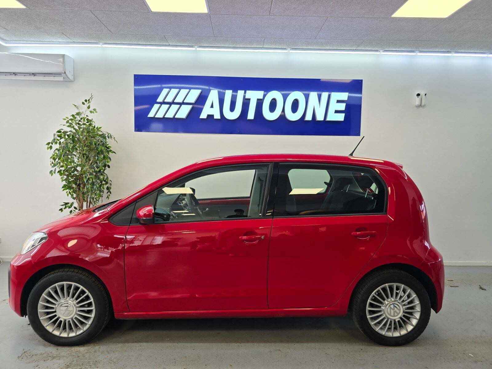 VW UP! 1,0 MPi 60 Move Up! ASG BMT