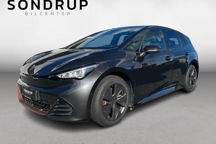 Grå Cupra Born fra 2022 set udefra