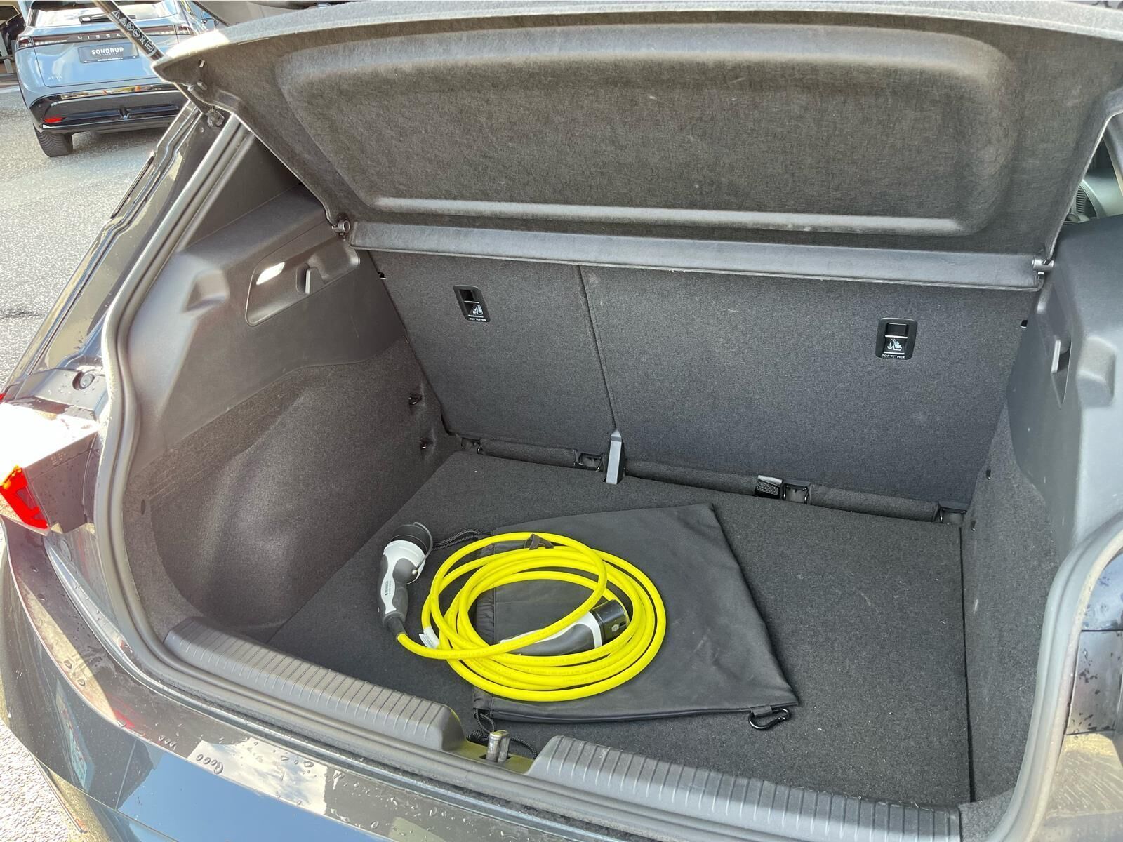 Grå Cupra Born fra 2022