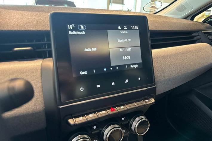 Hvid Renault Clio V fra 2024