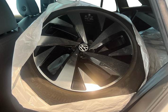 Hvid VW ID.4 fra 2021