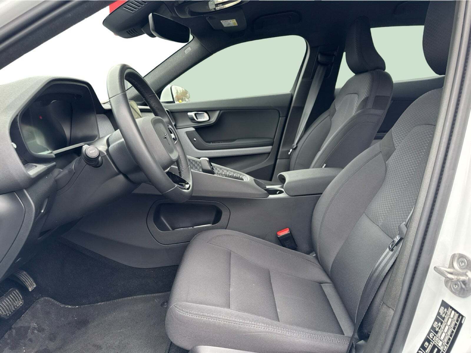 Hvid Polestar 2 fra 2023