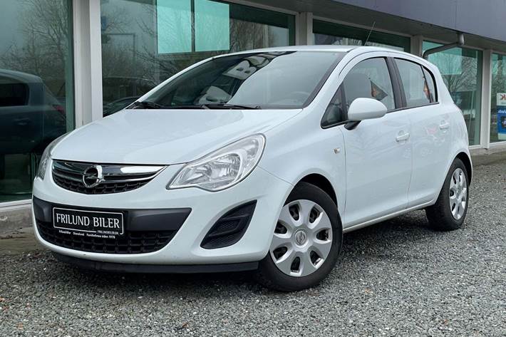undefined Opel Corsa fra 2012 set udefra