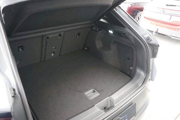 Grå VW ID.4 fra 2025