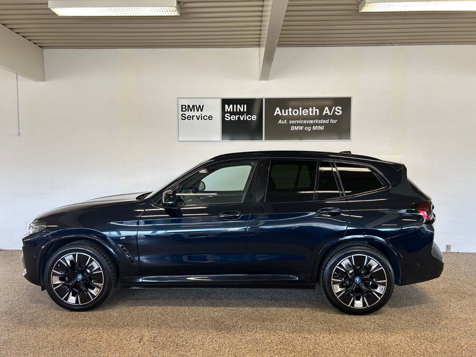 BMW iX3 Charged Plus M-Sport