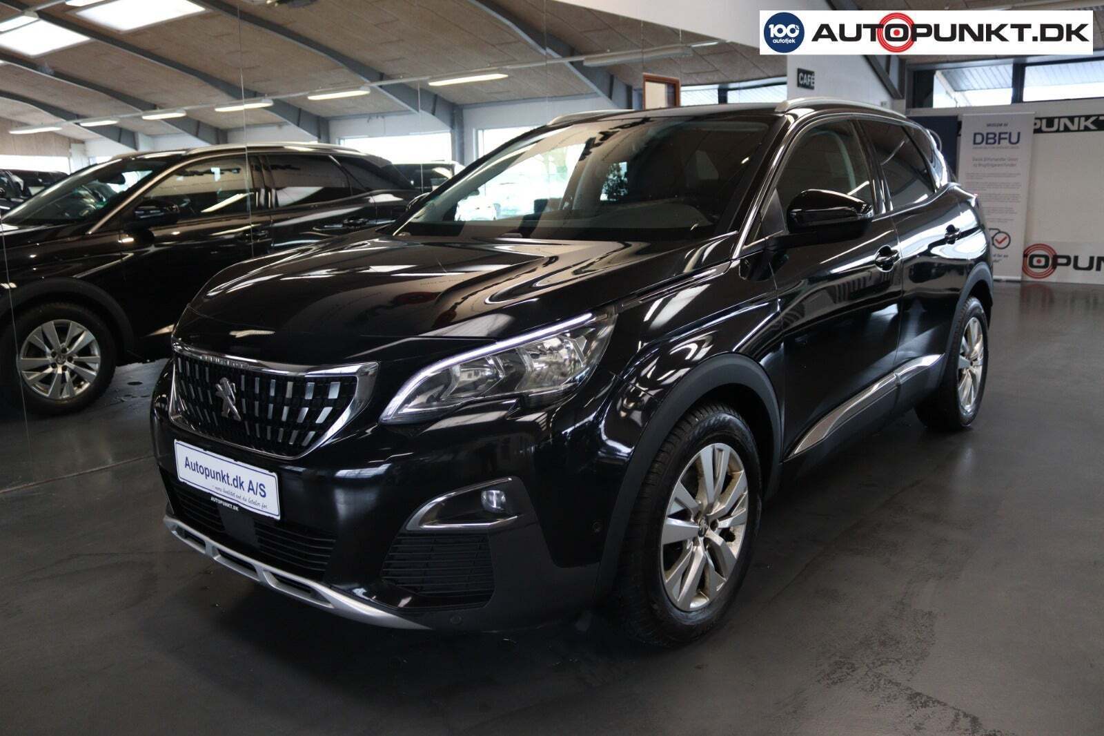 Sort Peugeot 3008 fra 2017