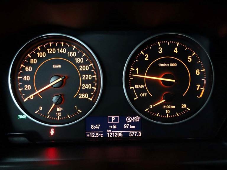 BMW 220i