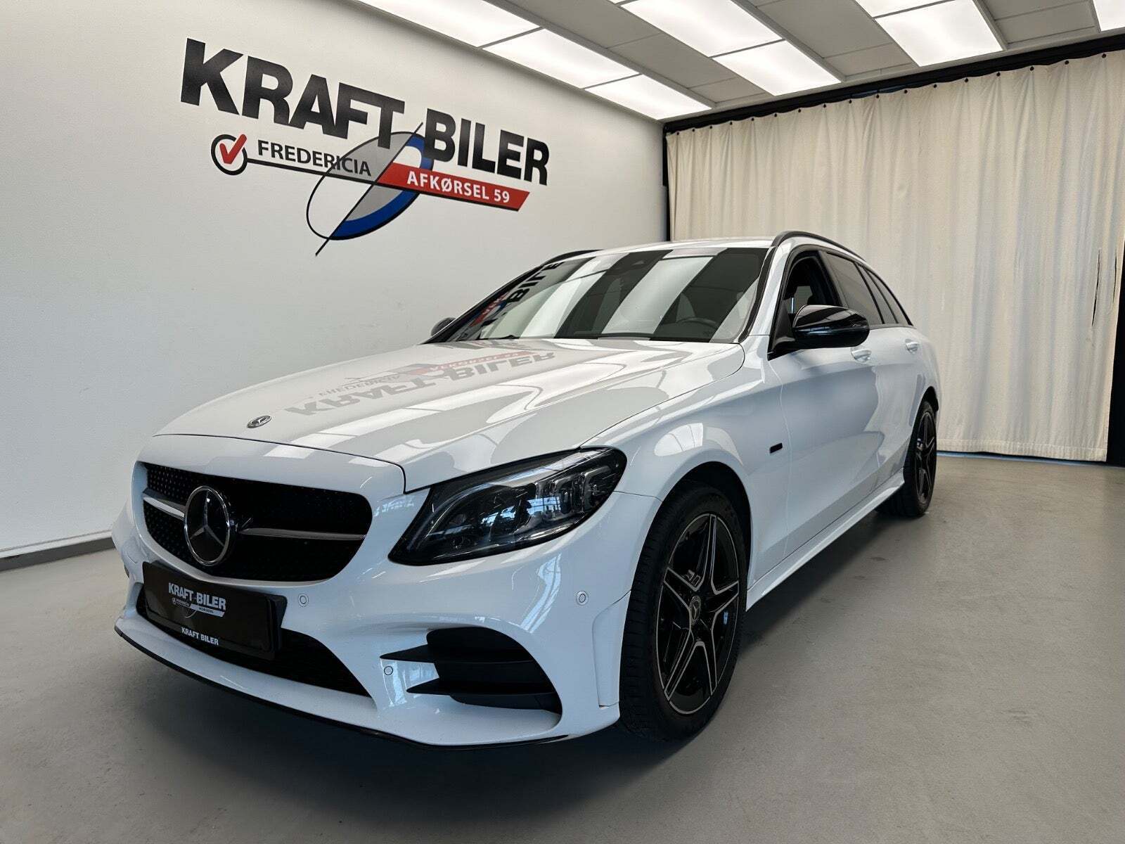 Mercedes C300 de 2,0 AMG Line stc. aut.