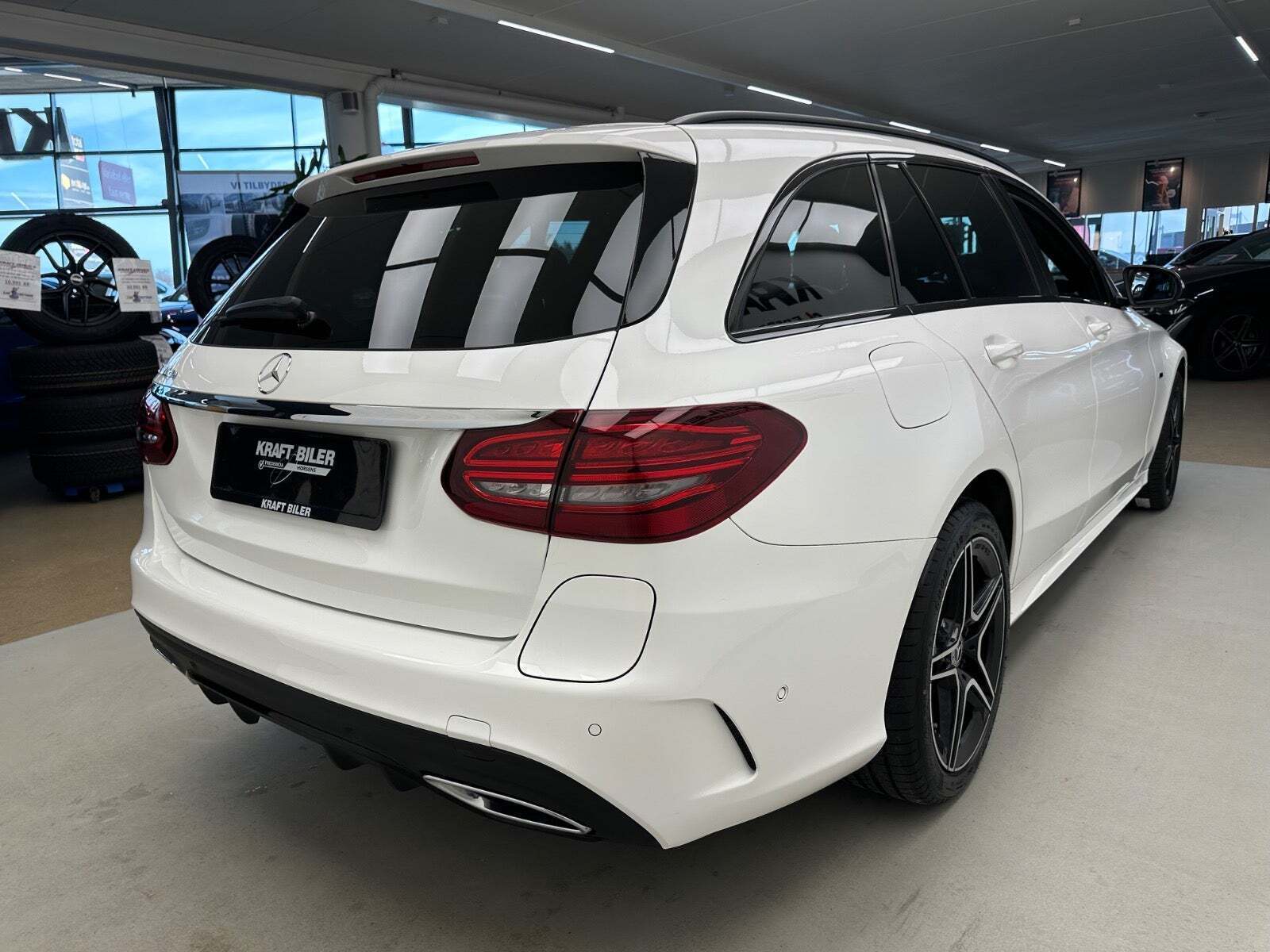 Mercedes C300 de 2,0 AMG Line stc. aut.