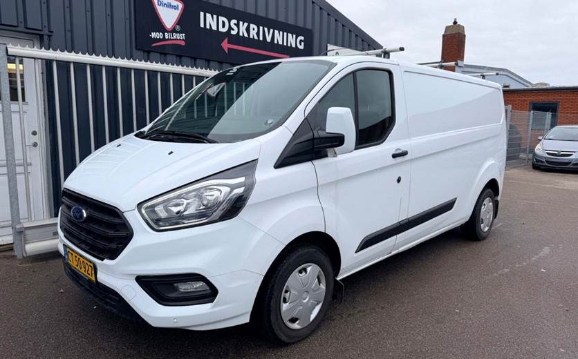 Ford Transit Custom 300 L2 2,0 TDCi 130 Ambiente