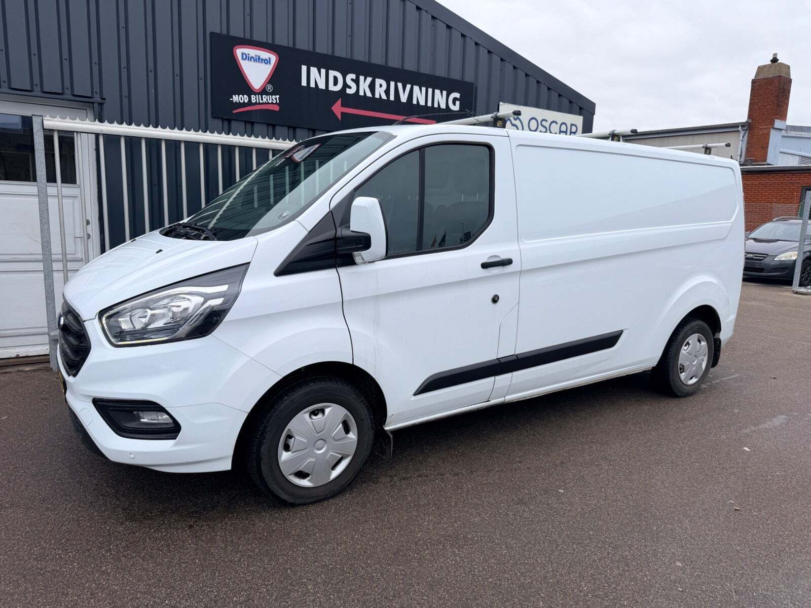 Hvid Ford Transit Custom 300L fra 2019