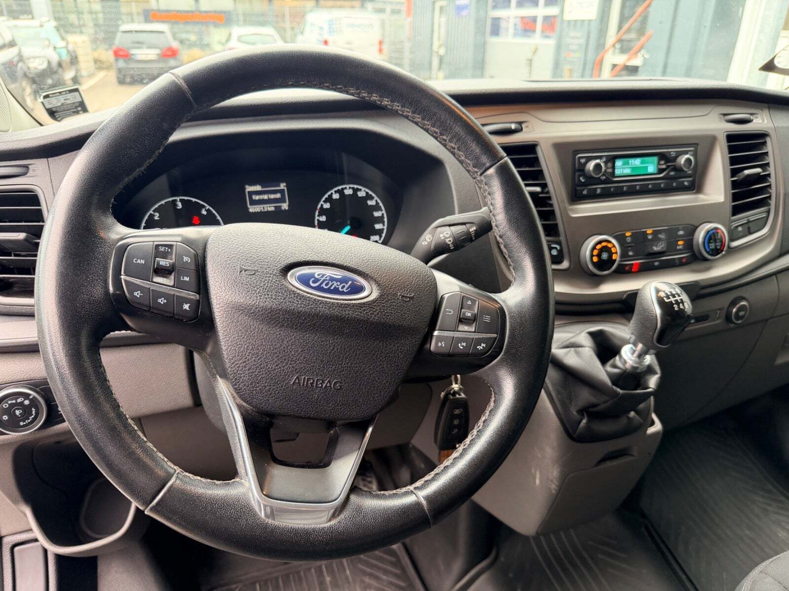 Hvid Ford Transit Custom 300L fra 2019