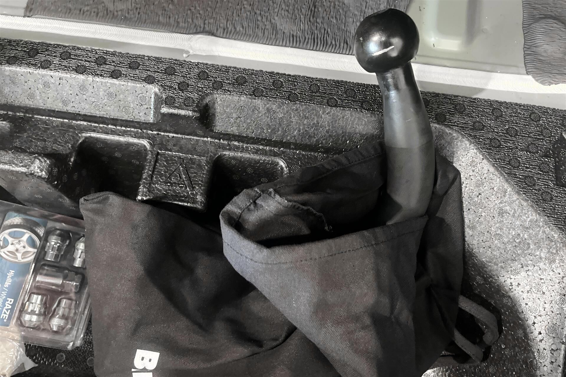 Sølv Hyundai Ioniq 6 fra 2025