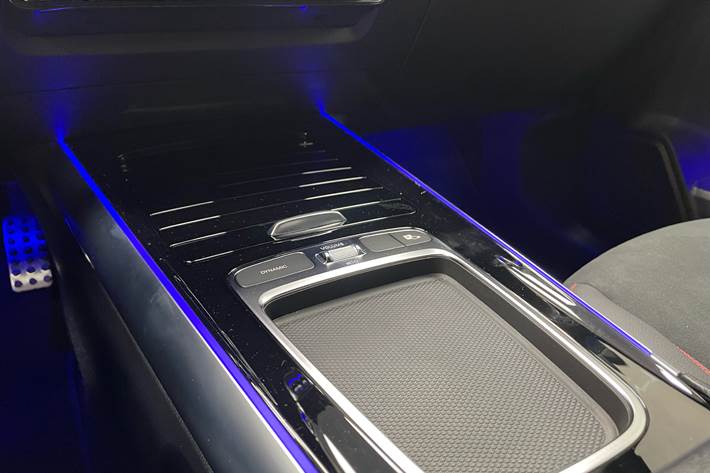 Blå Mercedes EQA 250+ fra 2025