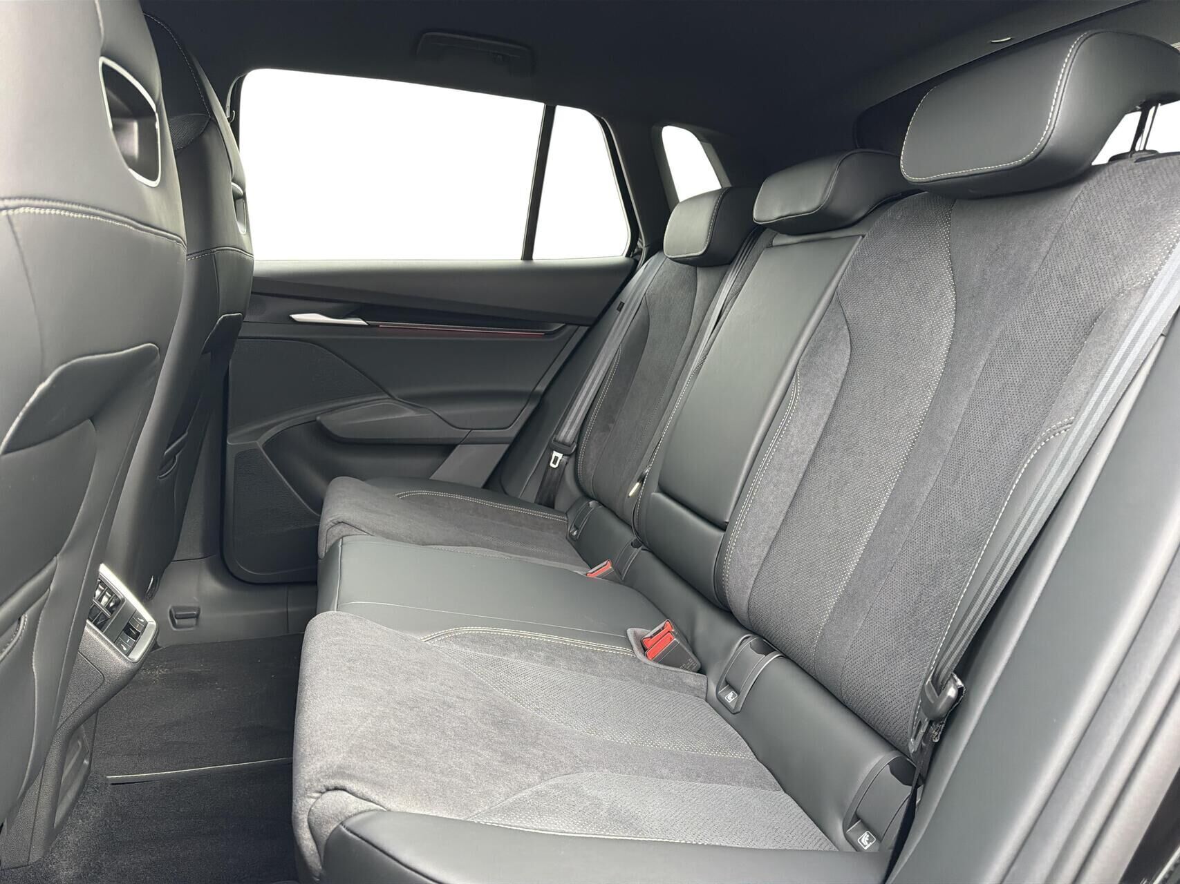 Sort Skoda Elroq fra 2026