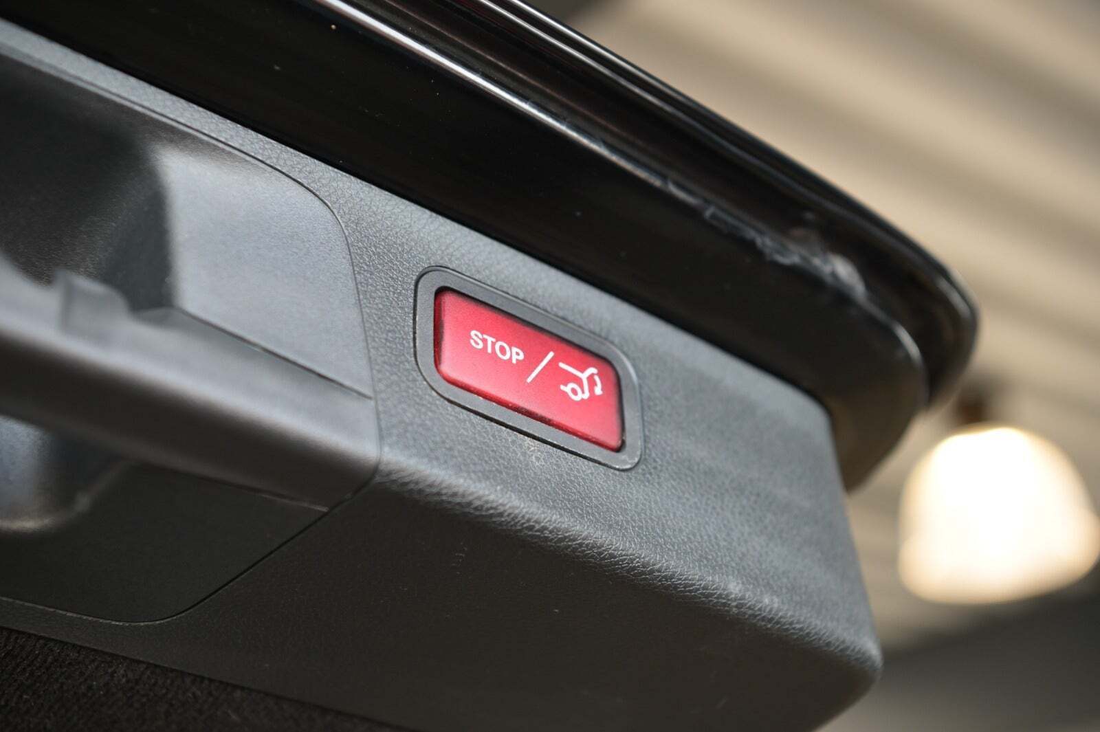Sort Mercedes E220 d fra 2018