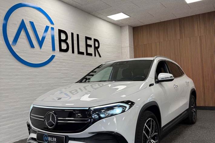 Hvid Mercedes EQA250 fra 2022 set udefra