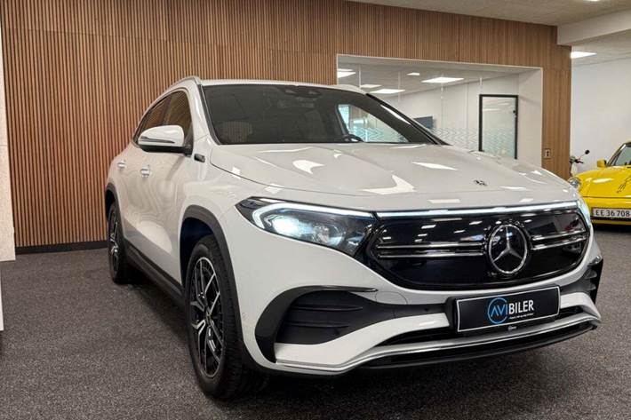 Hvid Mercedes EQA250 fra 2022