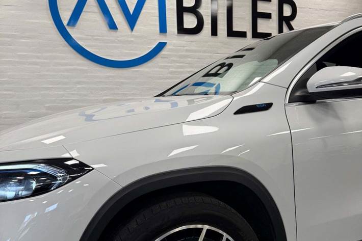 Hvid Mercedes EQA250 fra 2022