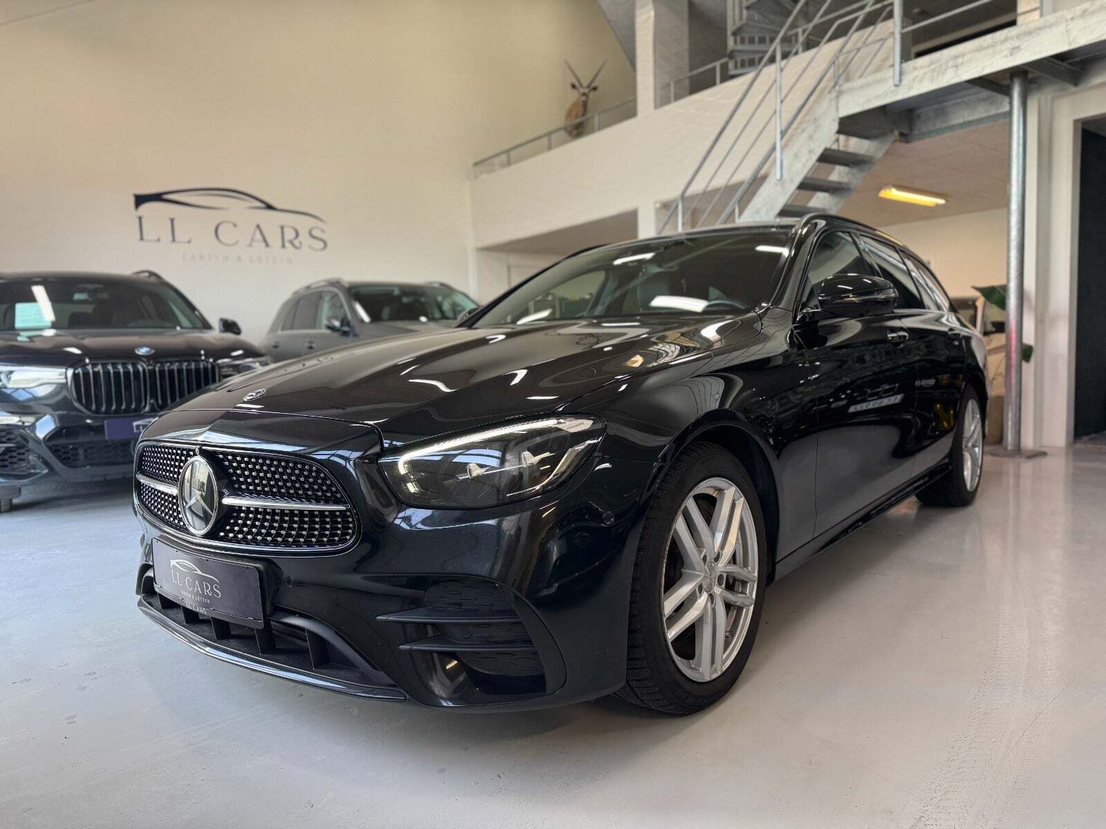 Mercedes E300 de 2,0 AMG Line stc. aut.