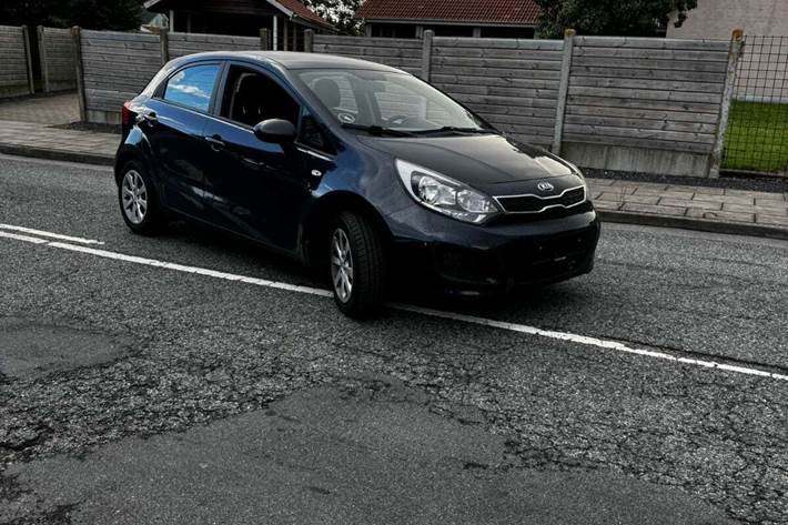 undefined Kia Rio fra 2013