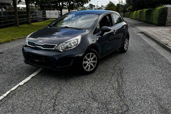 undefined Kia Rio fra 2013