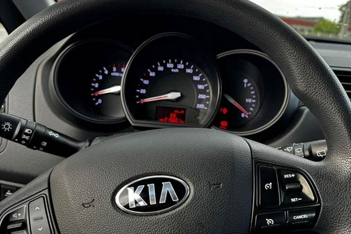 undefined Kia Rio fra 2013