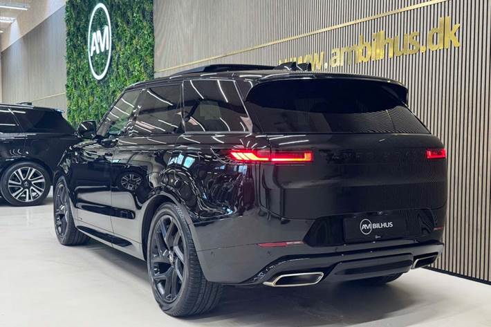 Sort Land Rover Range Rover sport fra 2024