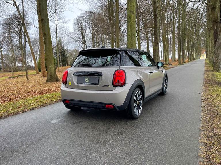 Mini Cooper SE Collection