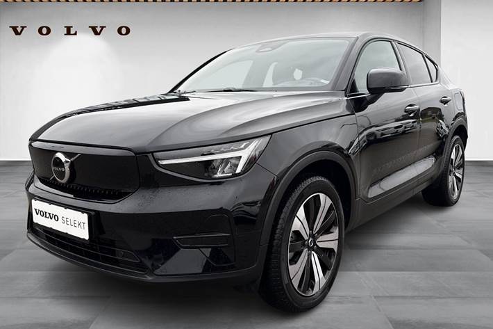 Sort Volvo C40 fra 2023 set udefra