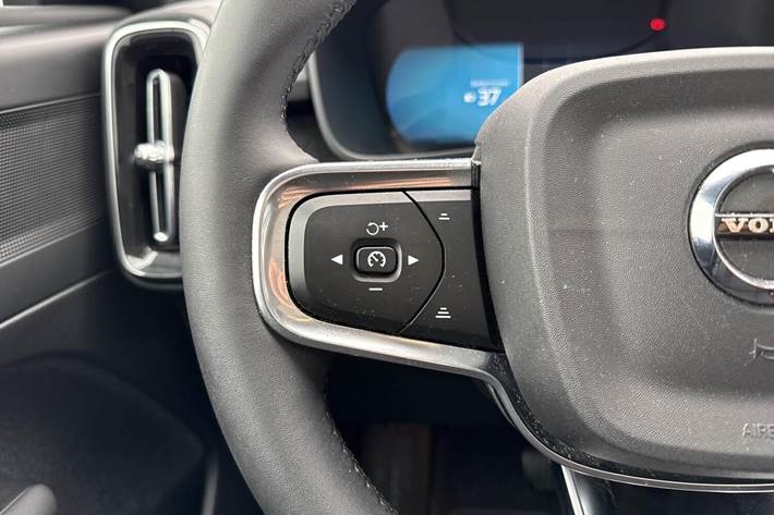 Sort Volvo C40 fra 2023